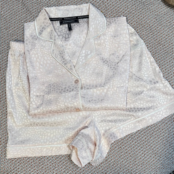 BCBG Max Azria Pajama Set animal print pink Large - Picture 3 of 9
